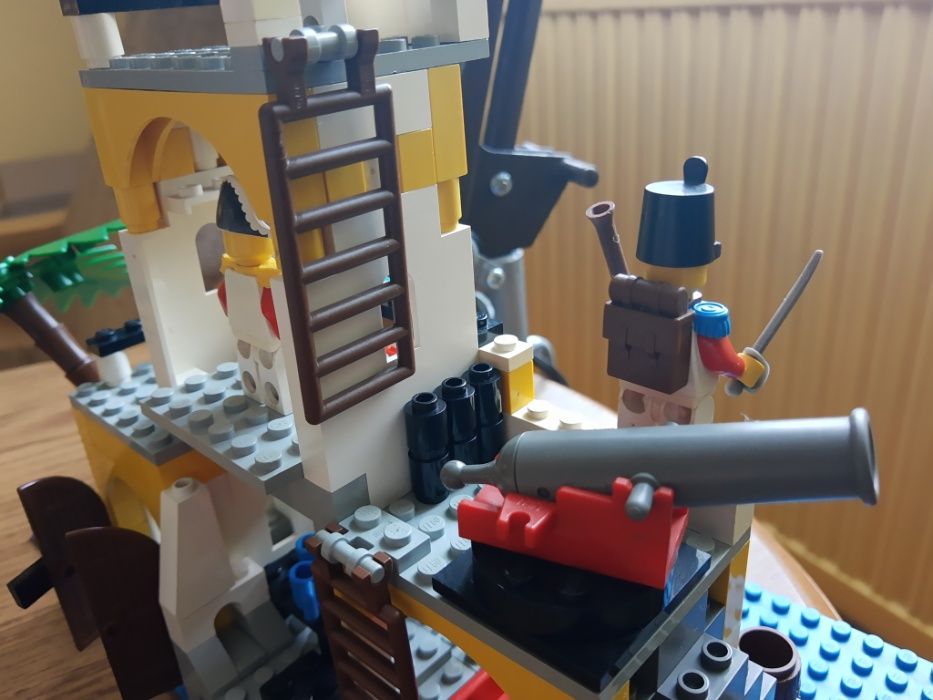 Klocki Lego System 6263 Pirates Bastion Imperial Outpost
