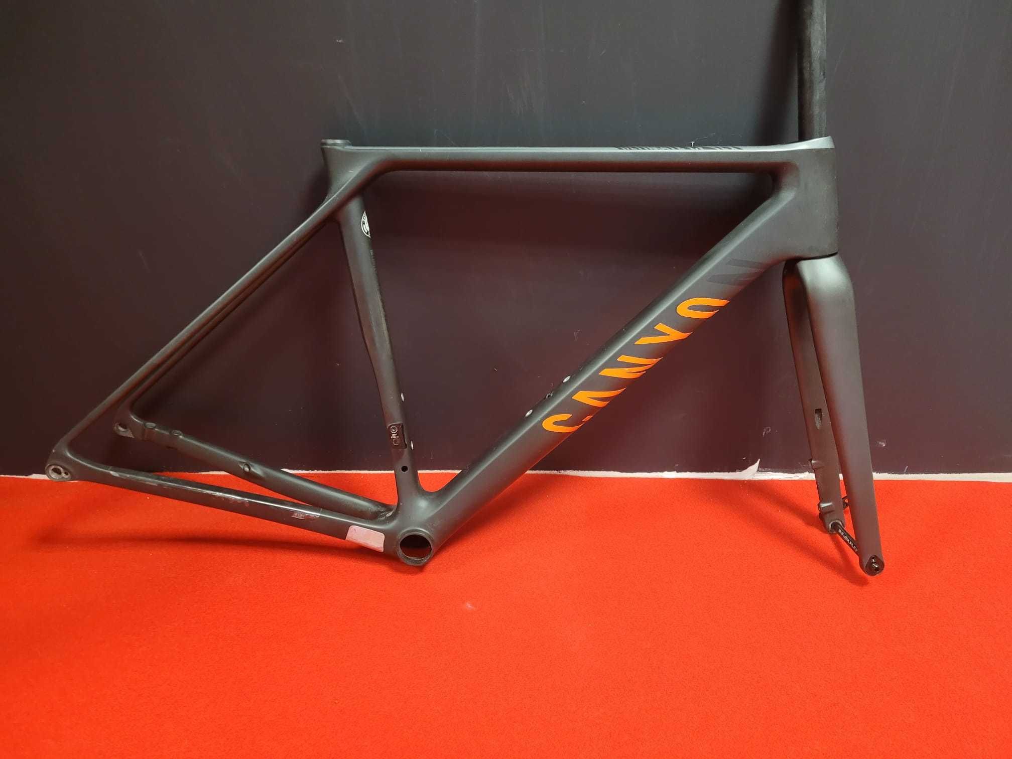 Rama szosowa Canyon Ultimate CF SLX