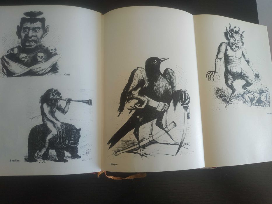 Livro Dicionário Infernal