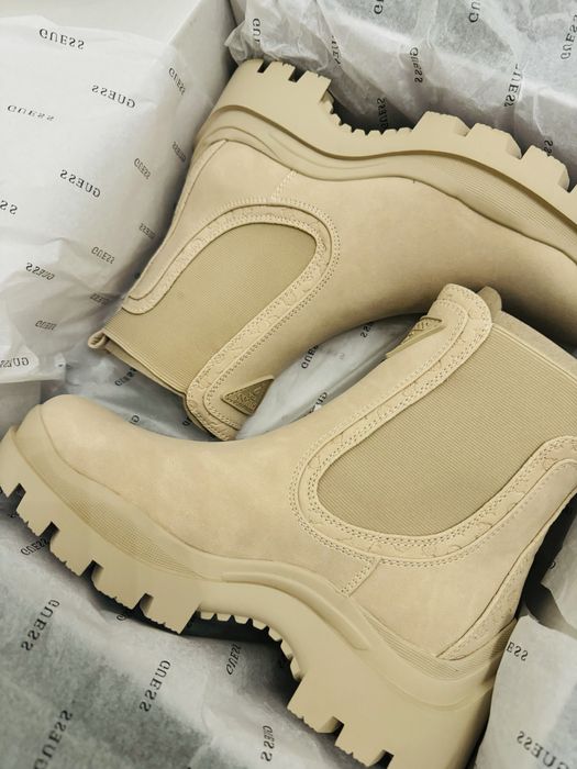 Стильні бежеві черевики, чоботи челсі Guess оригінал!