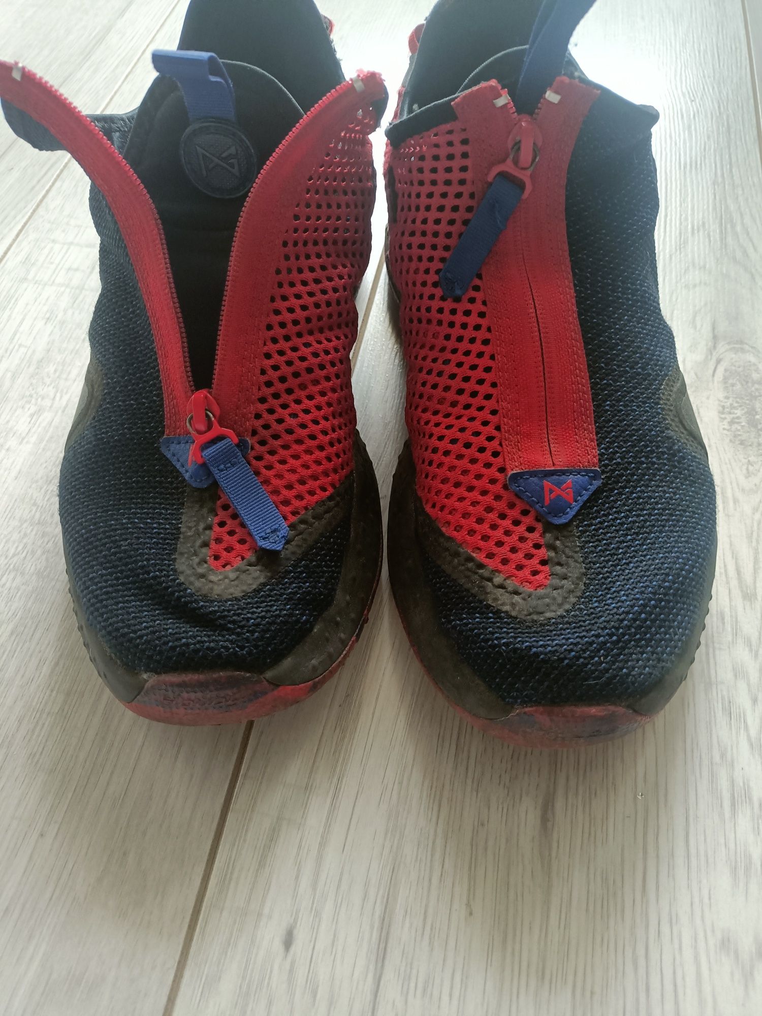 Nike Paul George 4 do koszykówki czarno czerwone 44