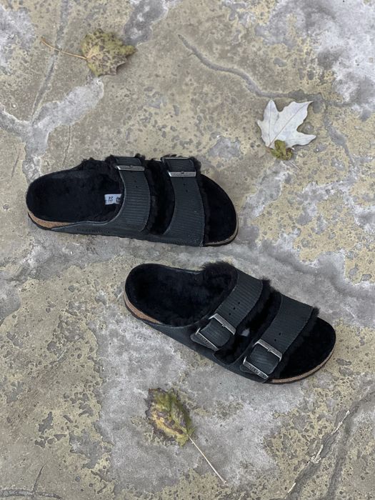 Шльопанці Birkenstock з хутром всередині