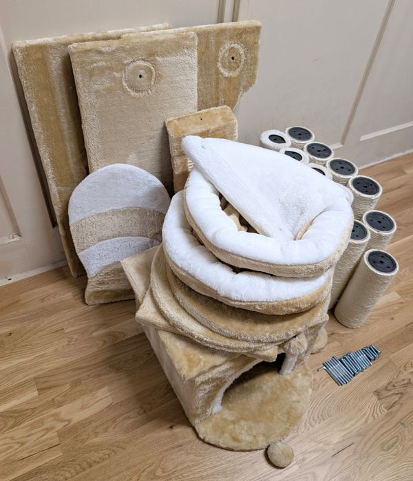 Domek z Piernika z Drabinką DUŻY Drapak dla Kota Beżowy 165x86x98cm ZW