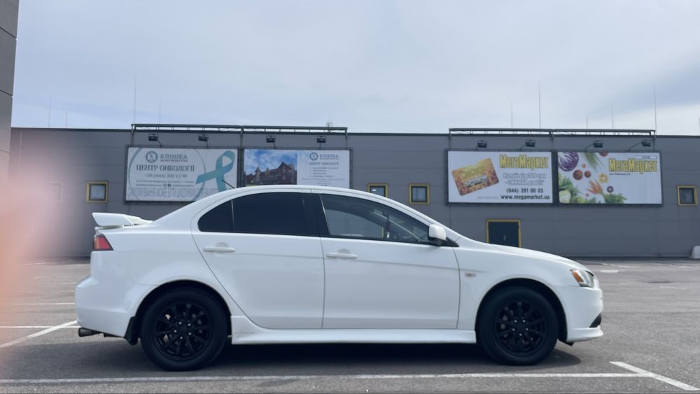 Mitsubishi lancer X