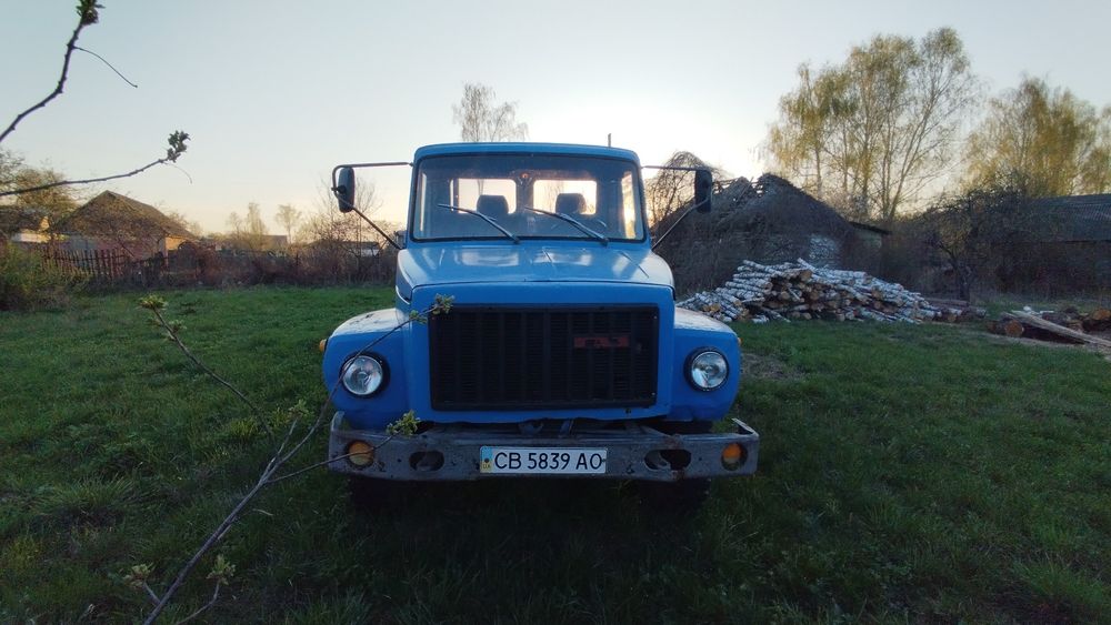 Автомобіль Газ 3307