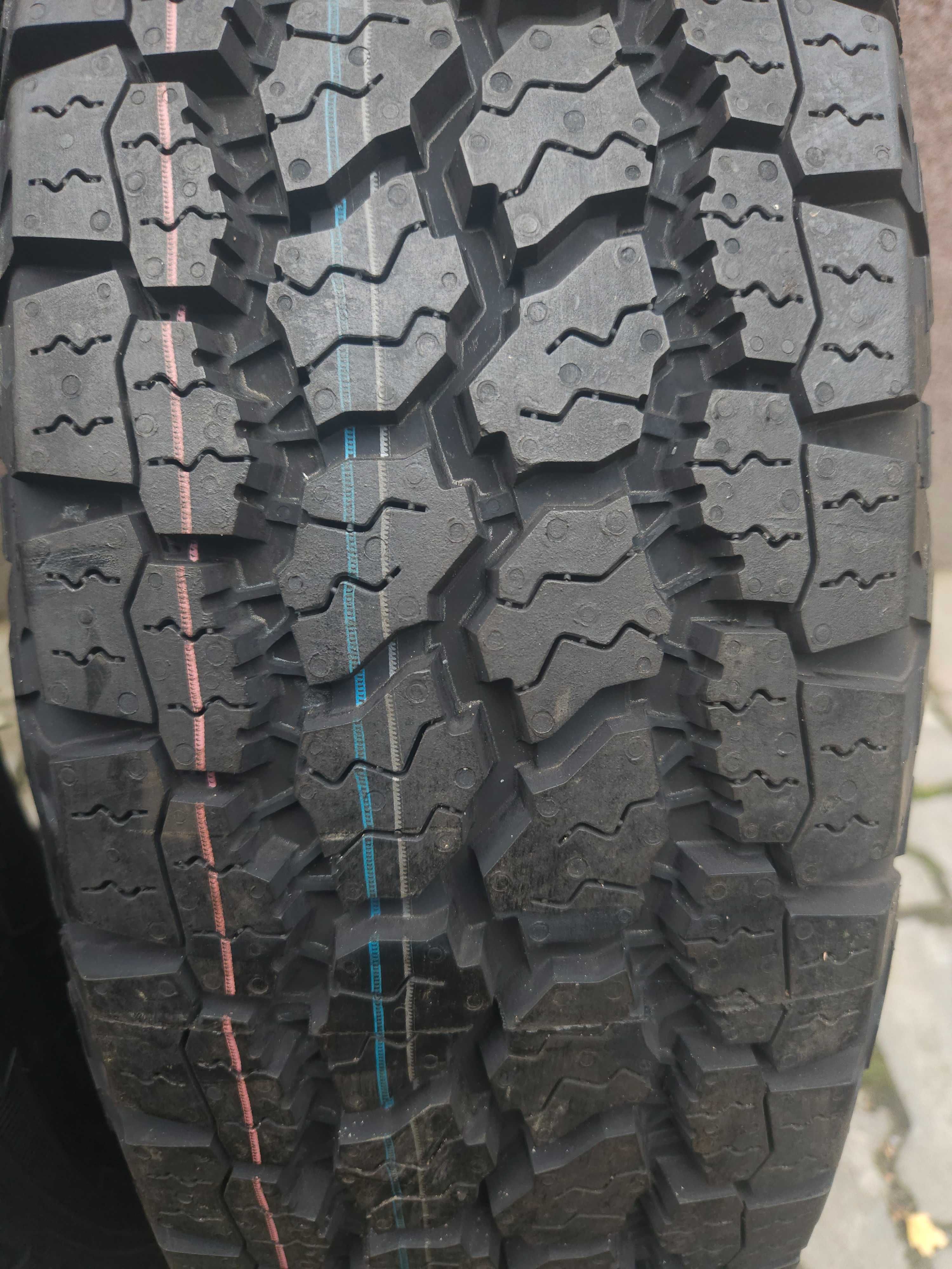 205/R16C goodyear wrangler