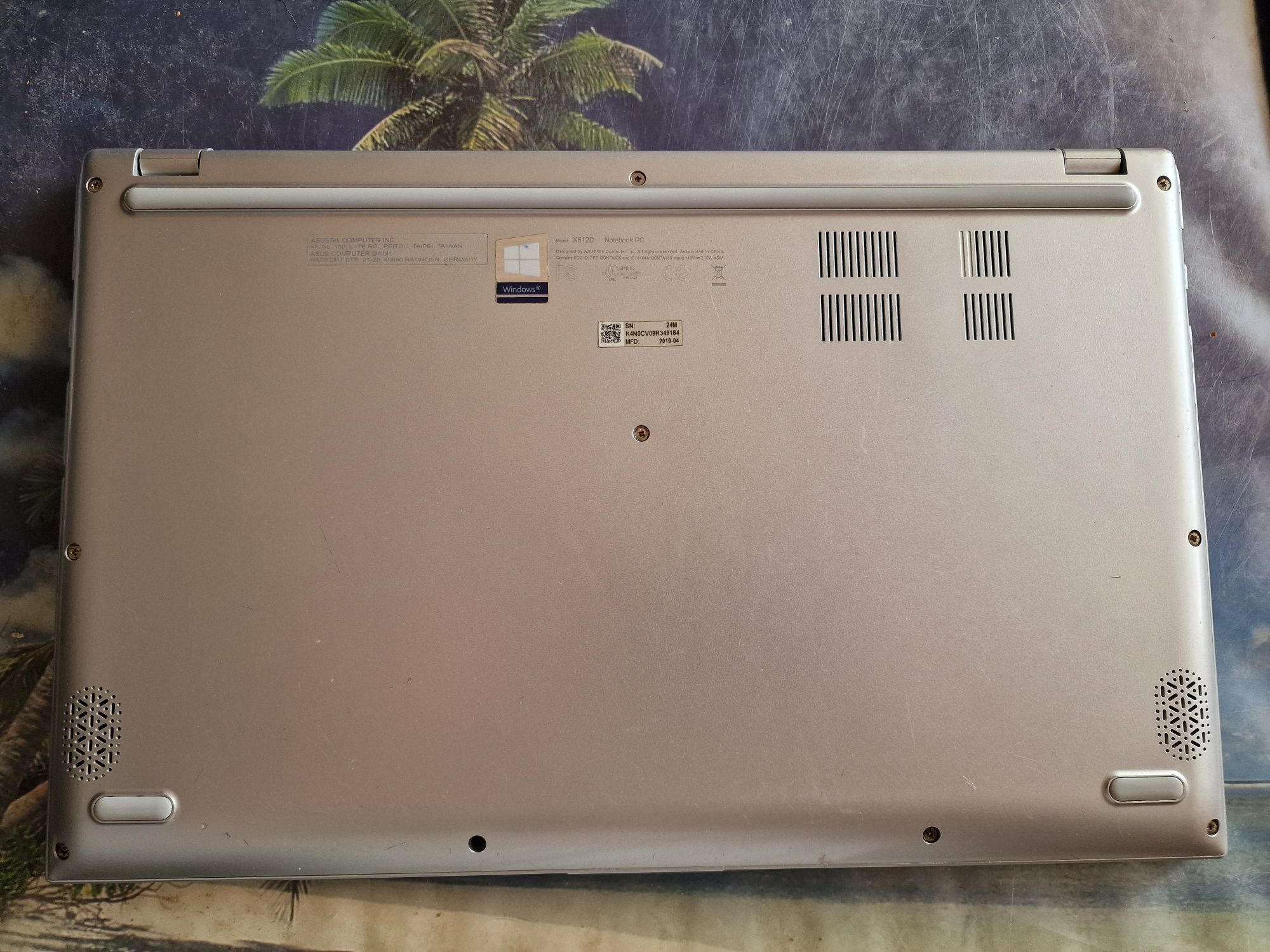 Asus vivobook - Windows 11 + Office - 750 Gb.
1,6 Kg. 1.9 Cm espessura