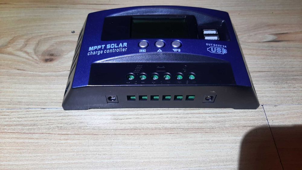 Sterownik paneli modułów fotowoltaicznych 12v/24v MPPT 50A
