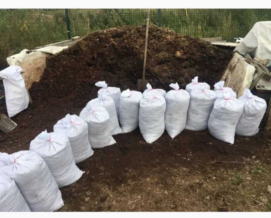 Перегній коров'ячий домашній, гній в мішках