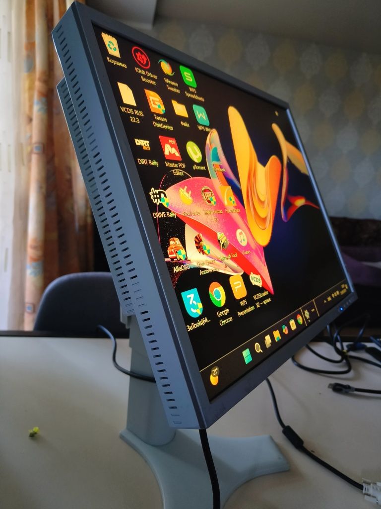 Монитор 19" NEC LCD1990SX