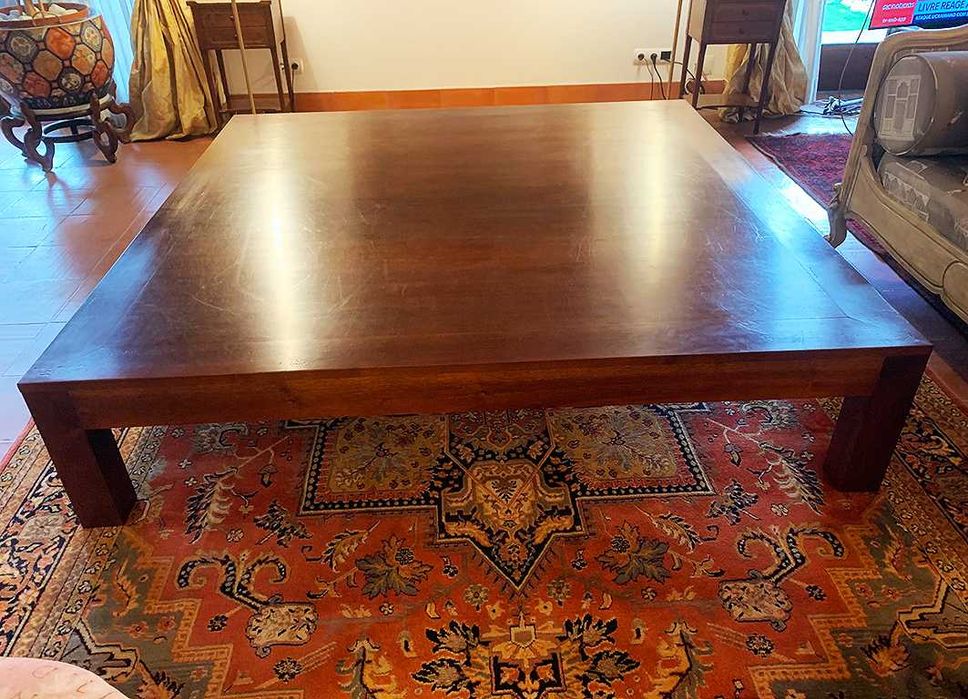 Grande mesa de centro para sala