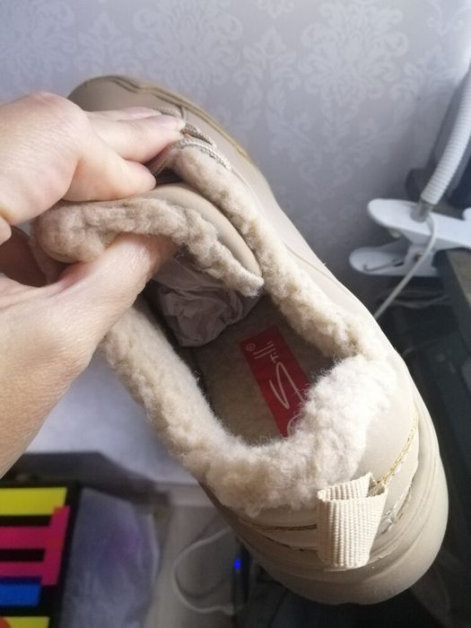 Кросівки жіноч зима розмір 36