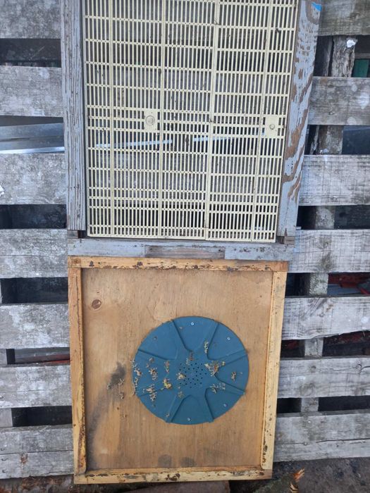 Продам бджоловидаляч