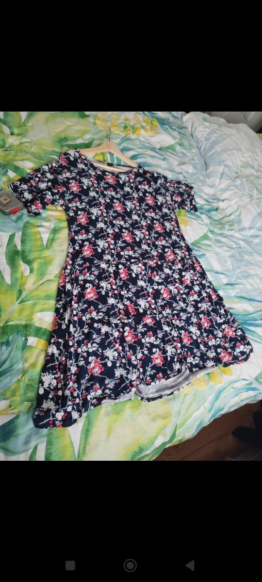 Sukienka lekka dzianinowa elastyczna plus size 48-52 lato