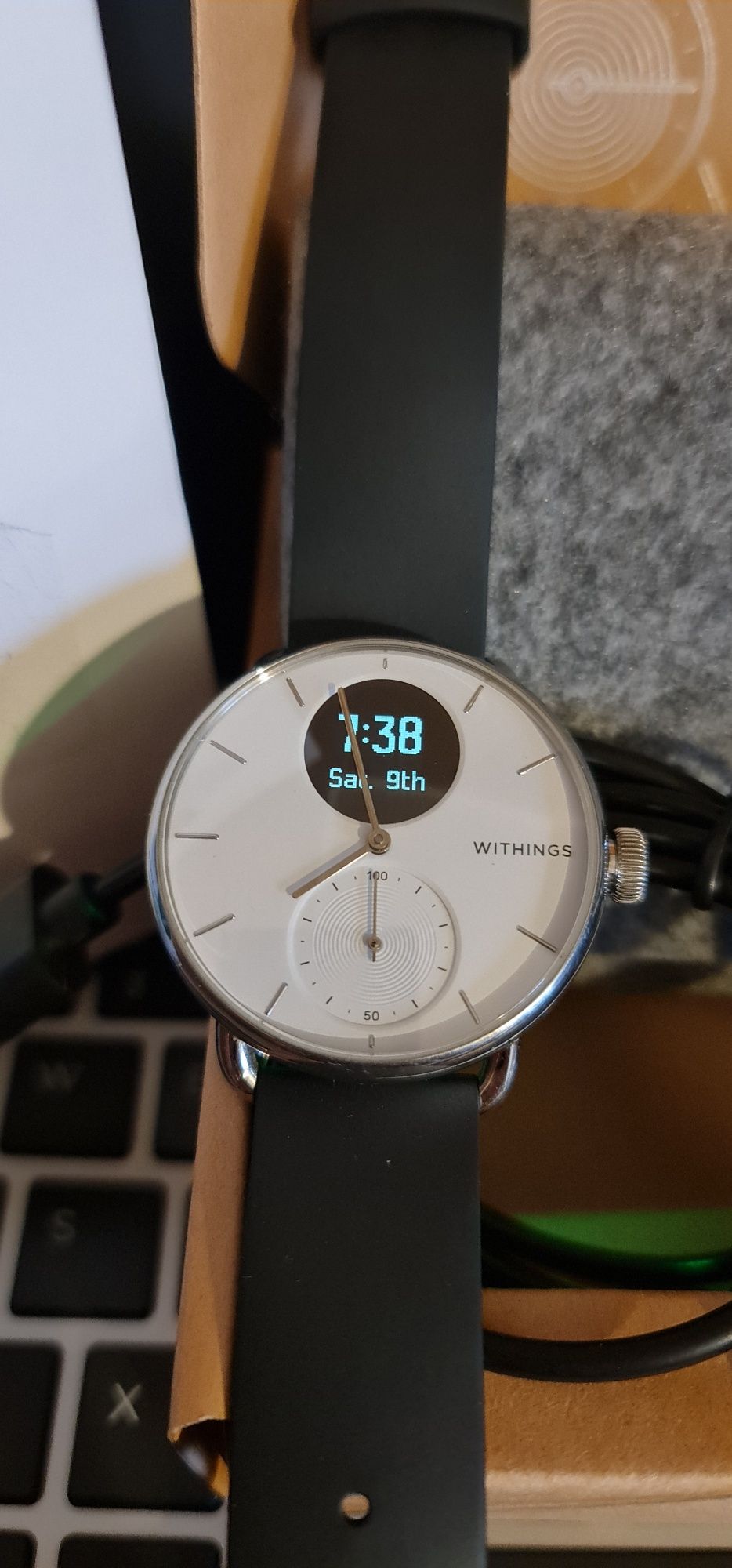 Zegarek smartwatch Withings ScanWatch 38mm z EKG Szafirowe szkło