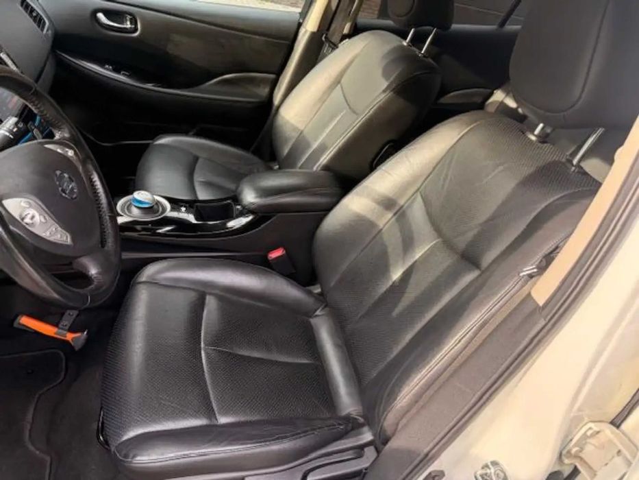 Nissan Leaf      2015