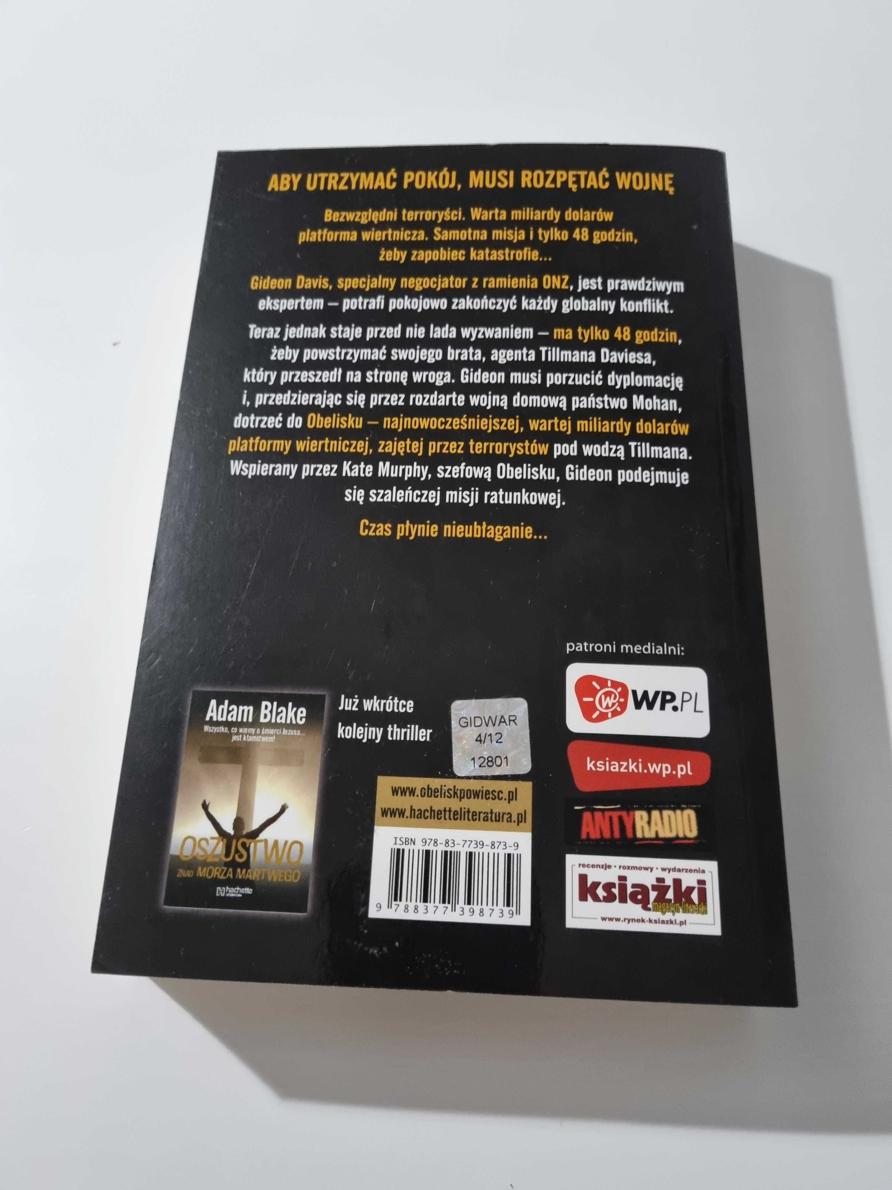 Książkowy bestseller scenarzysty serialu 24 godziny "OBELISK"