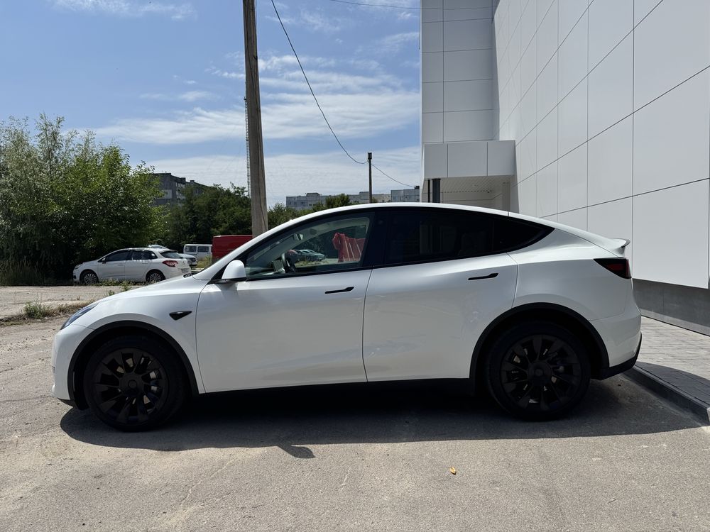 Tesla  Model  Y Longe Range 2022