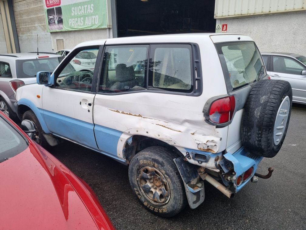 Nissan Terrano II 2.7 TDi de 2004 para peças