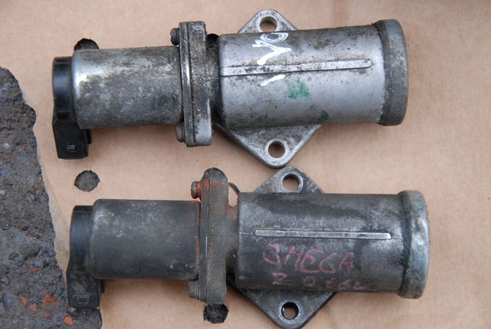 Катушки зажиганія і датчик холостого ходу опель 1.6 1.8 2.0 2.5 разбор