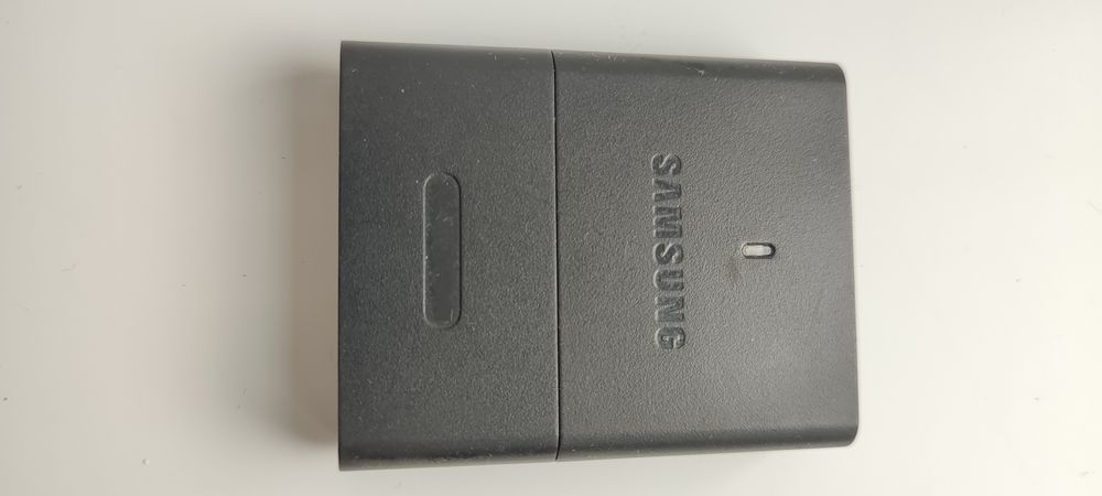 Зарядное устройство для аккумуляторов Samsung