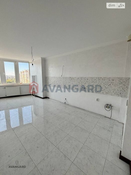 Простора квартира мікрорайон Поділля з якісним ремонтом