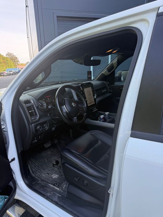 Ram Rebel 2022 bezwypadkowy Kanada 4x4 roleta