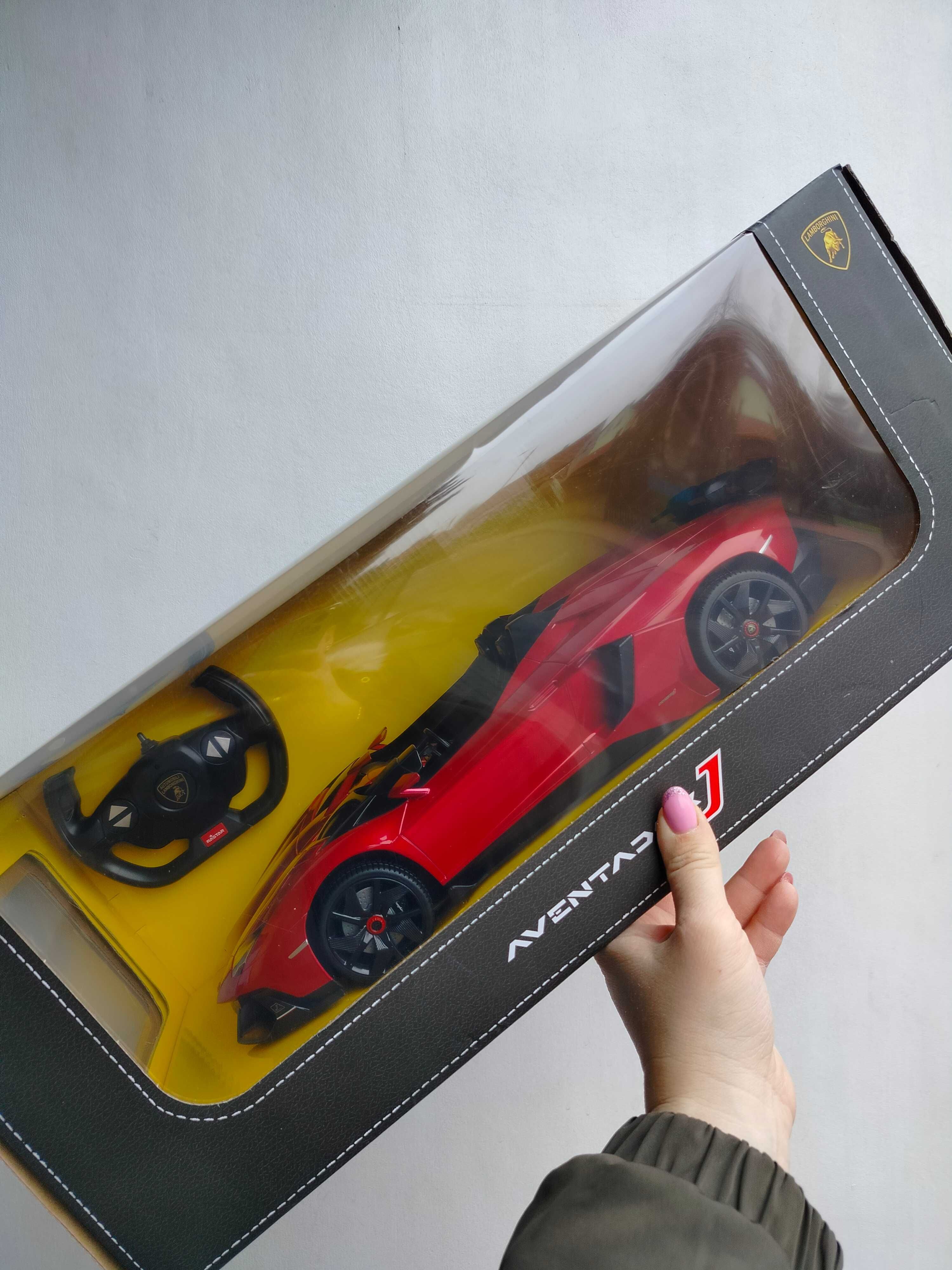 Samochód Rastar Lamborghini Aventador 1:12 czerwony