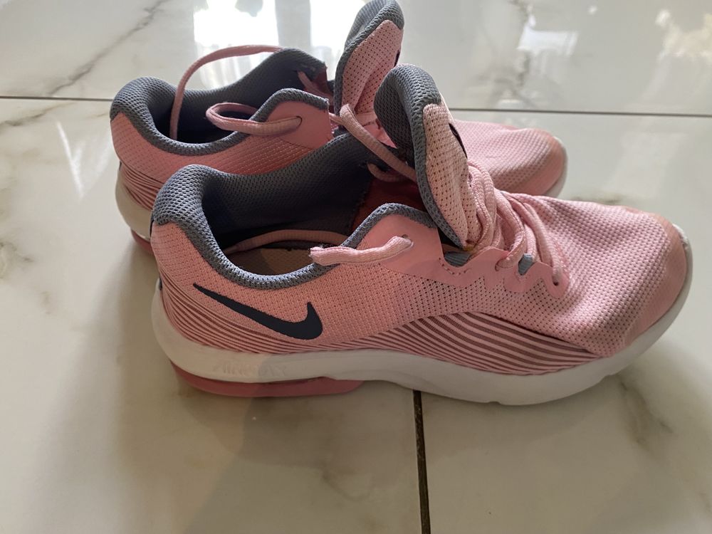 Buty dziewczęce NIKE Air Max jak nowe