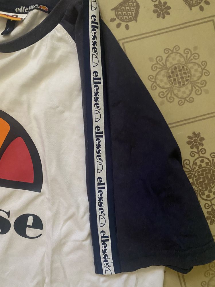 Футболка ellesse big logo на лампасах