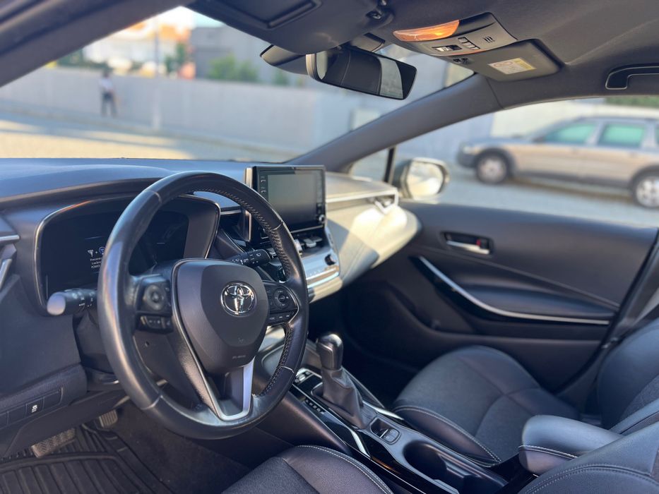 Corolla TS 1.8 Hybrid Confort + Pack Sport Ano 2021