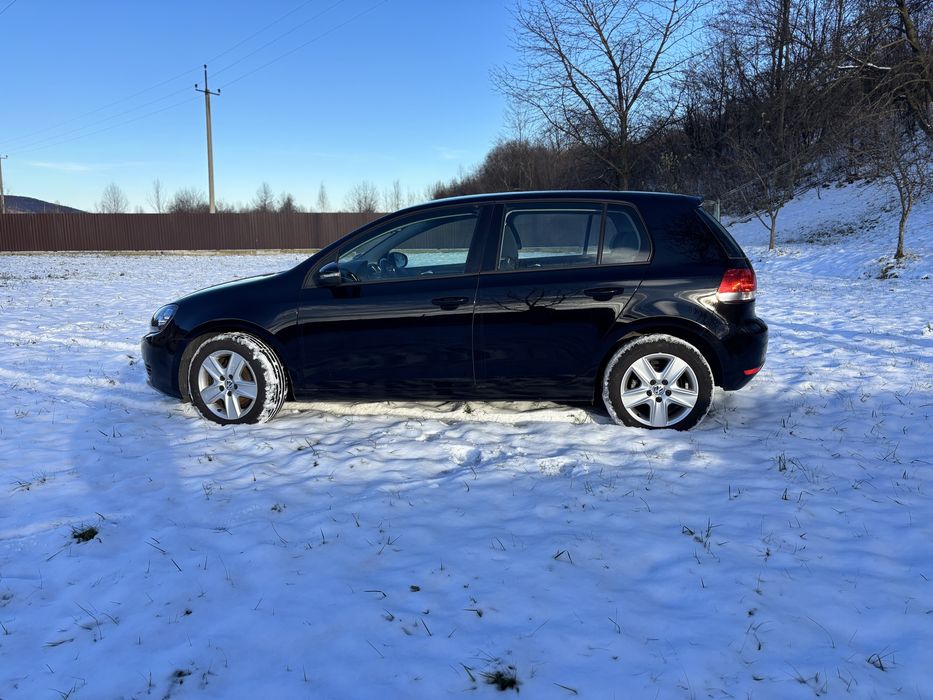 Volkswagen Golf 6 1,6 МРі бензин