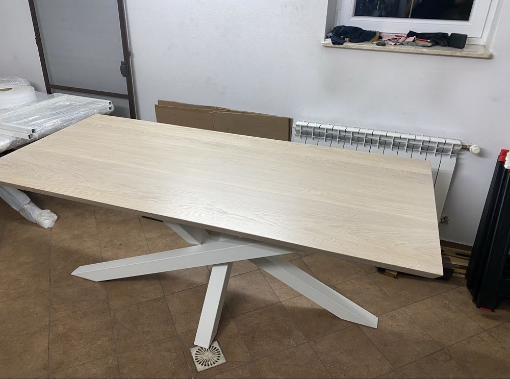 Stolik kawowy orzech zywica  80 cm x 45 cm