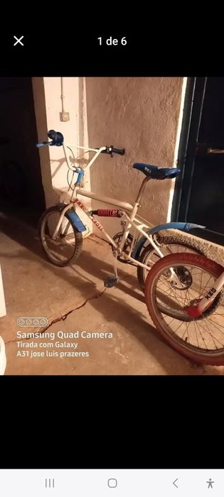Bicicletas BMX bastante antigas
