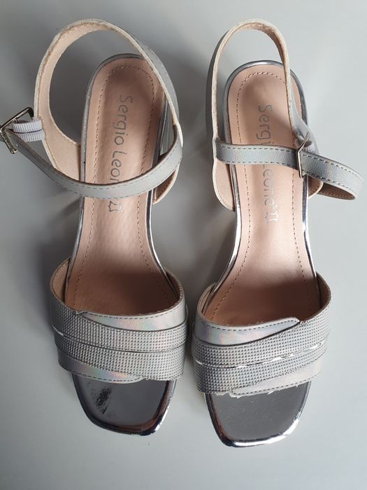 Sandały skórzane srebrne Sergio Leone 37 na obcasie