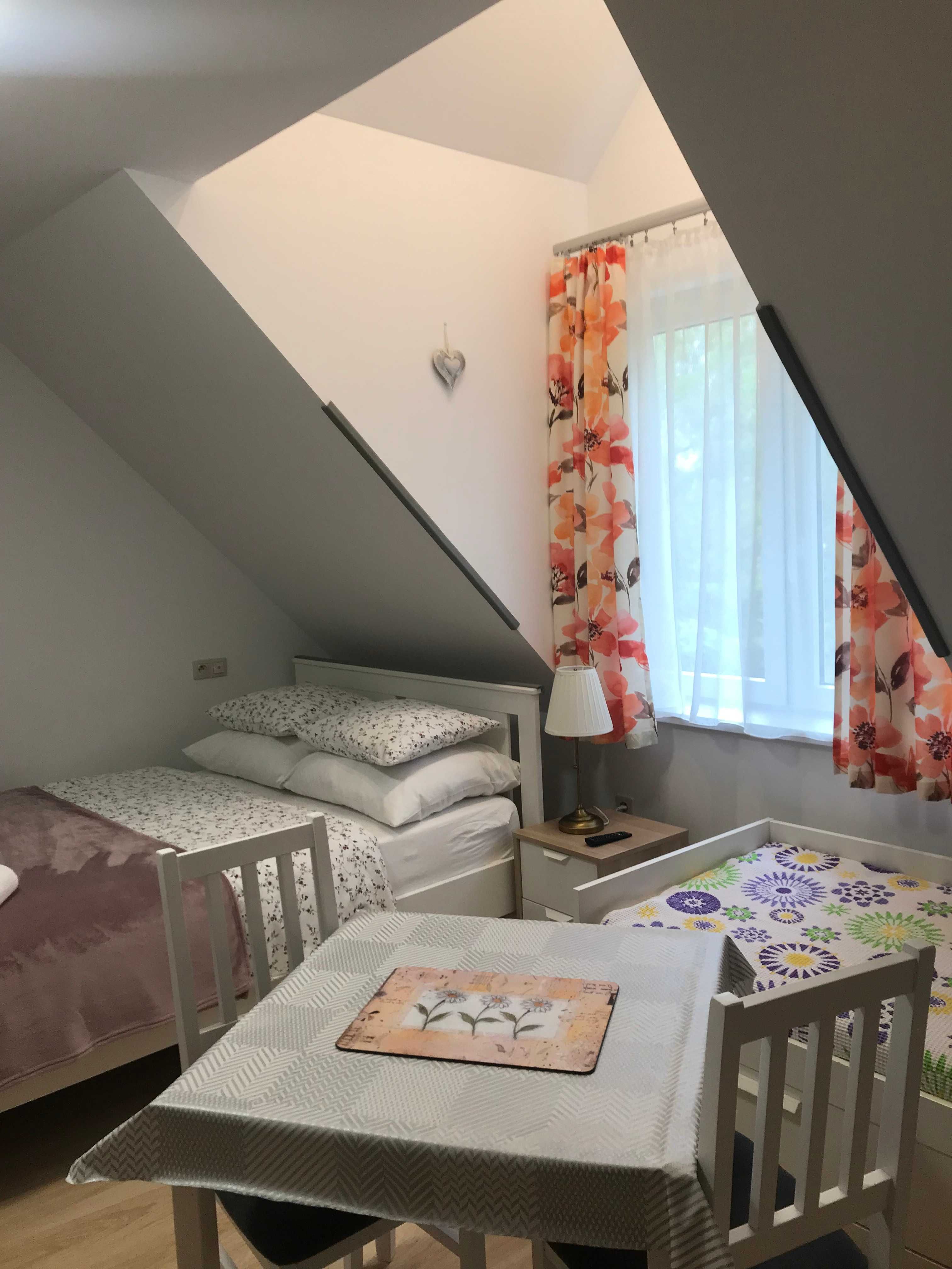 od 24.08 wolny pokoj  , lub  domek  2 os, Dębki nad morzem  Morska 4