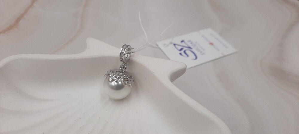 Срібна підвіска з майорикою