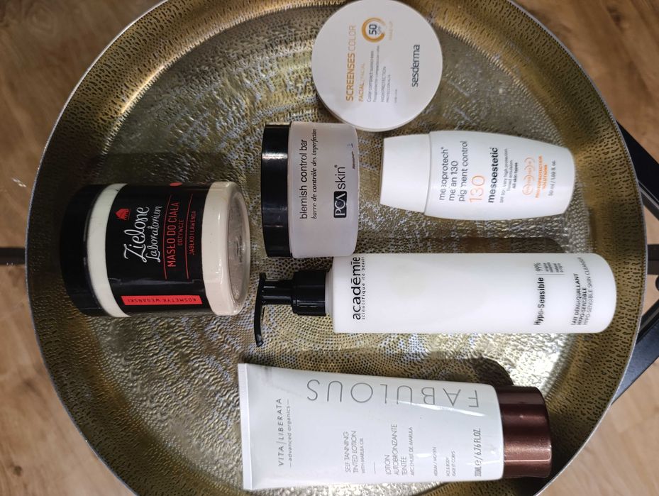 Zestaw kosmetyków atrakcyjny