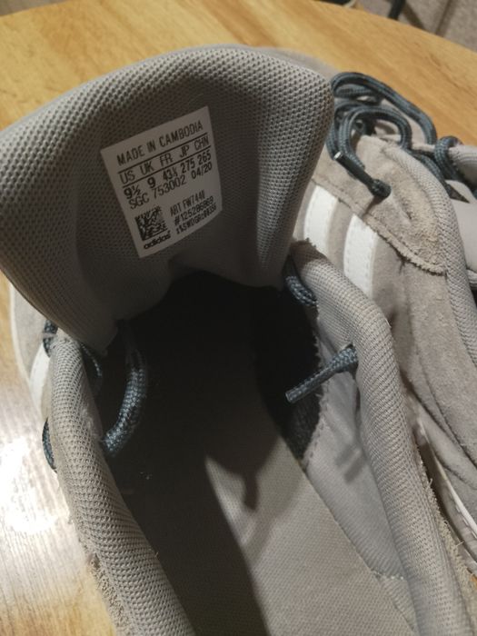 Adidas в гарному стані 43 розмір