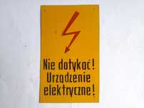 Tabliczka metalowa Nie dotykać! Urządzenie elektryczne! (PRL)