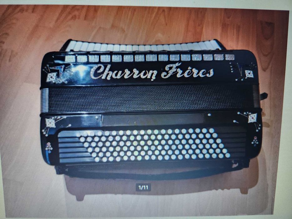 Akordeon charon freres ladny
