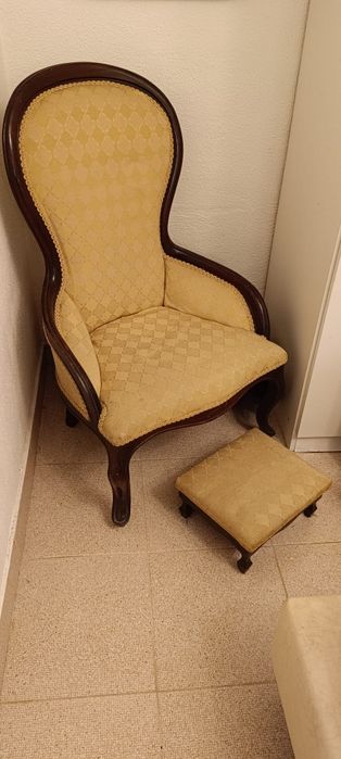 Senhorinha com banqueta Vintage