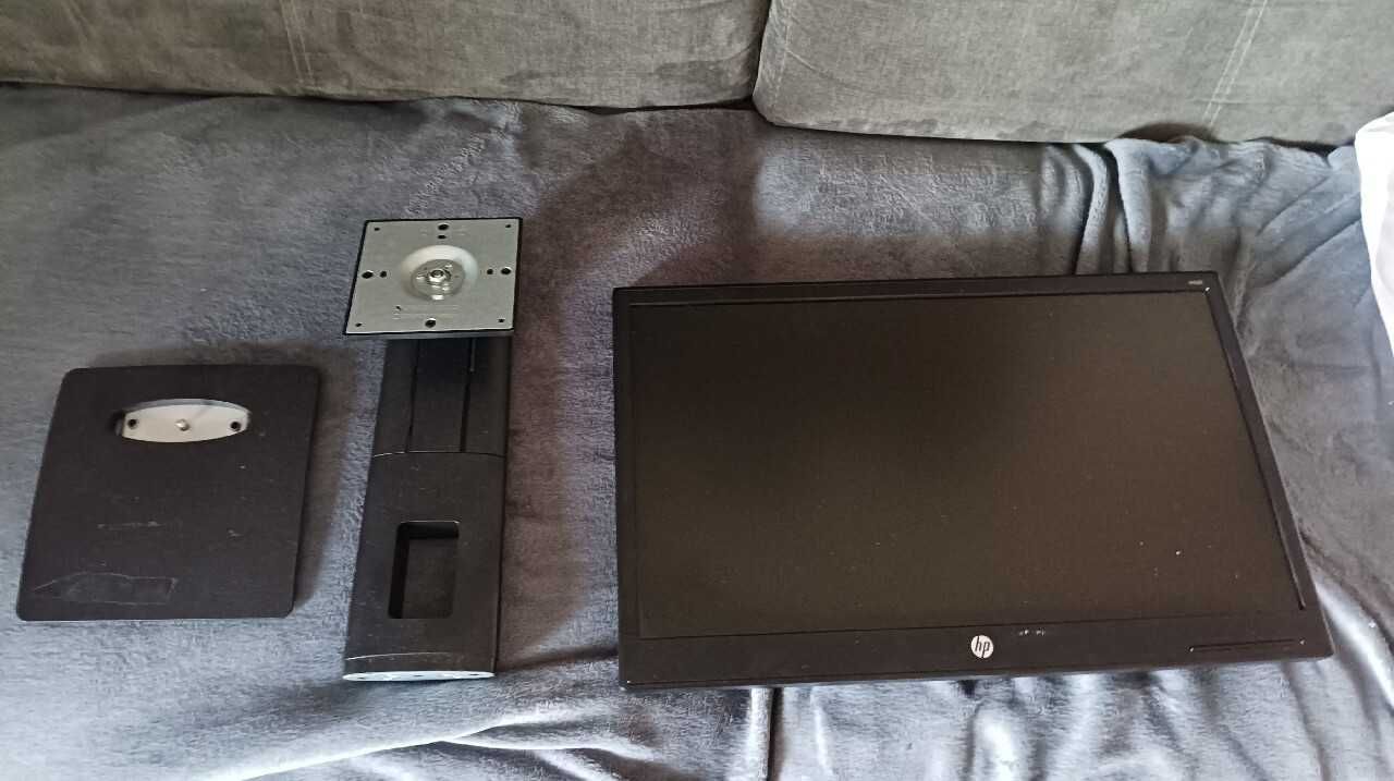 Monitor HP VH22. Stan idealny