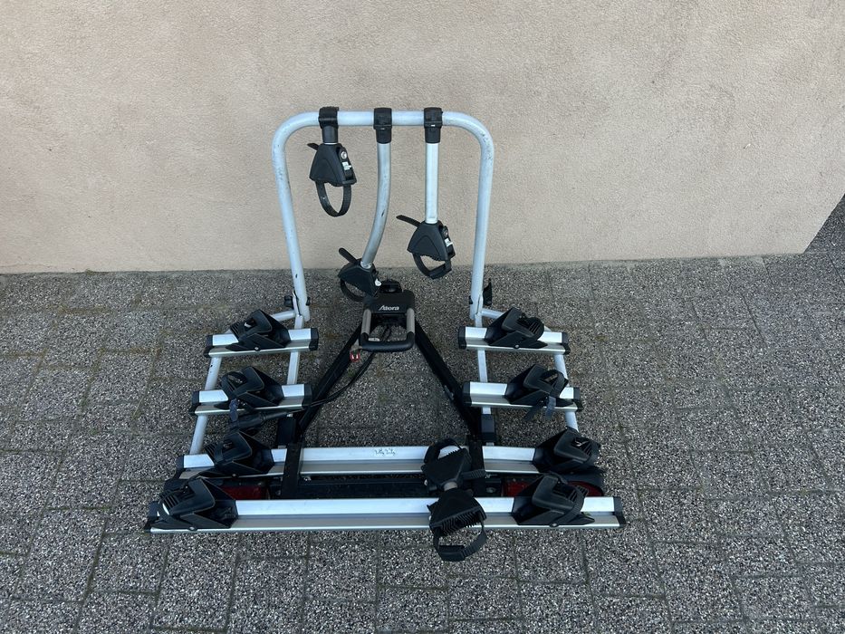 Bagażnik rowerowy Atera Thule na cztery rowery na hak holowniczy uchyl