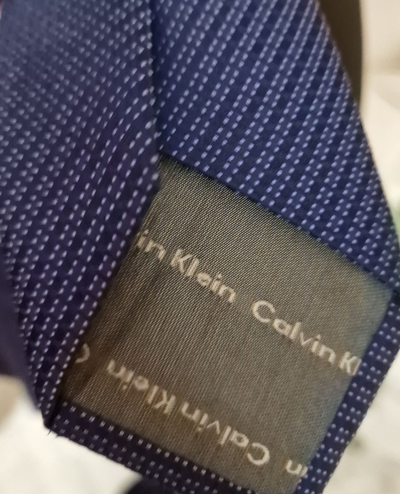 Krawat jedwab Calvin Klein ".