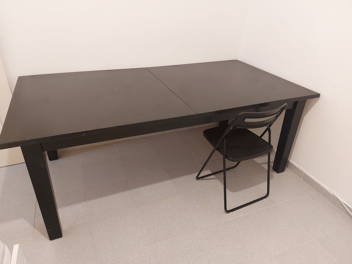 Mesa 200x105cm extensível Ikea preto-castanho