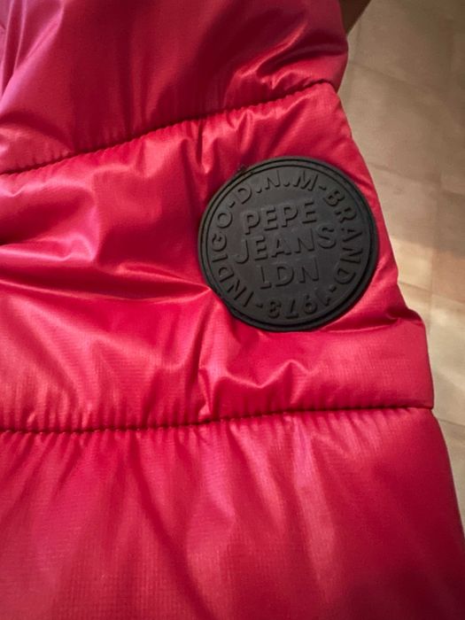 Casaco de marca Pepe Jeans Casaco Acolchoado Com Capuz – Novo!