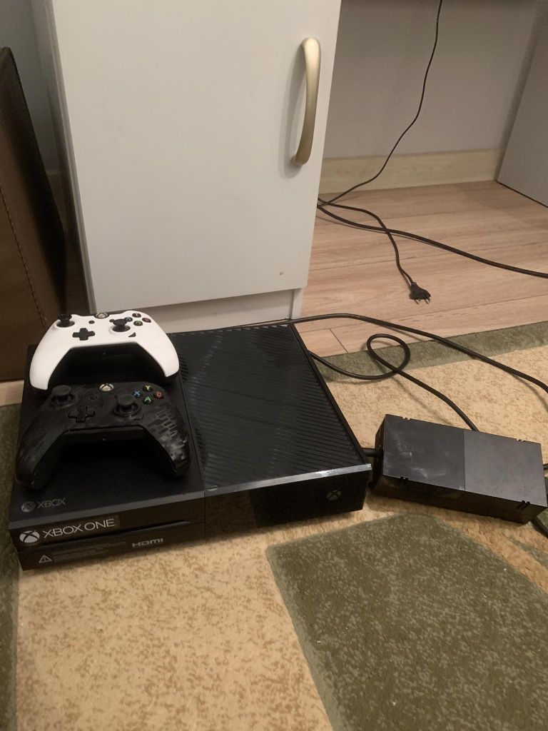 Xbox One plus gry