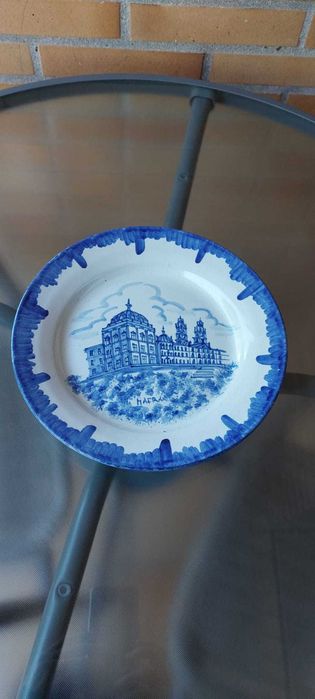 Prato de Porcelana pintado à mão