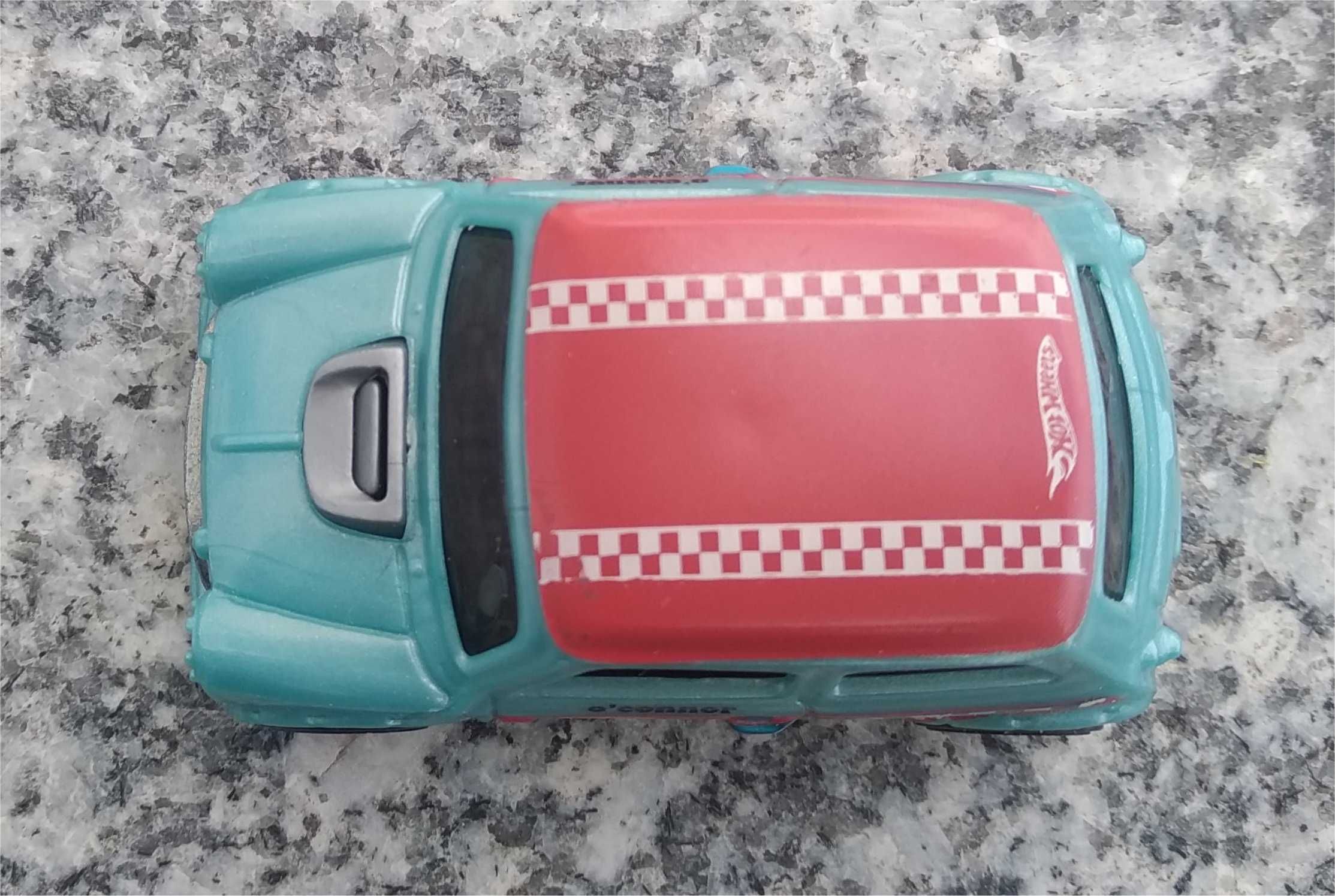 Hot Wheels - Morris Mini (2011)